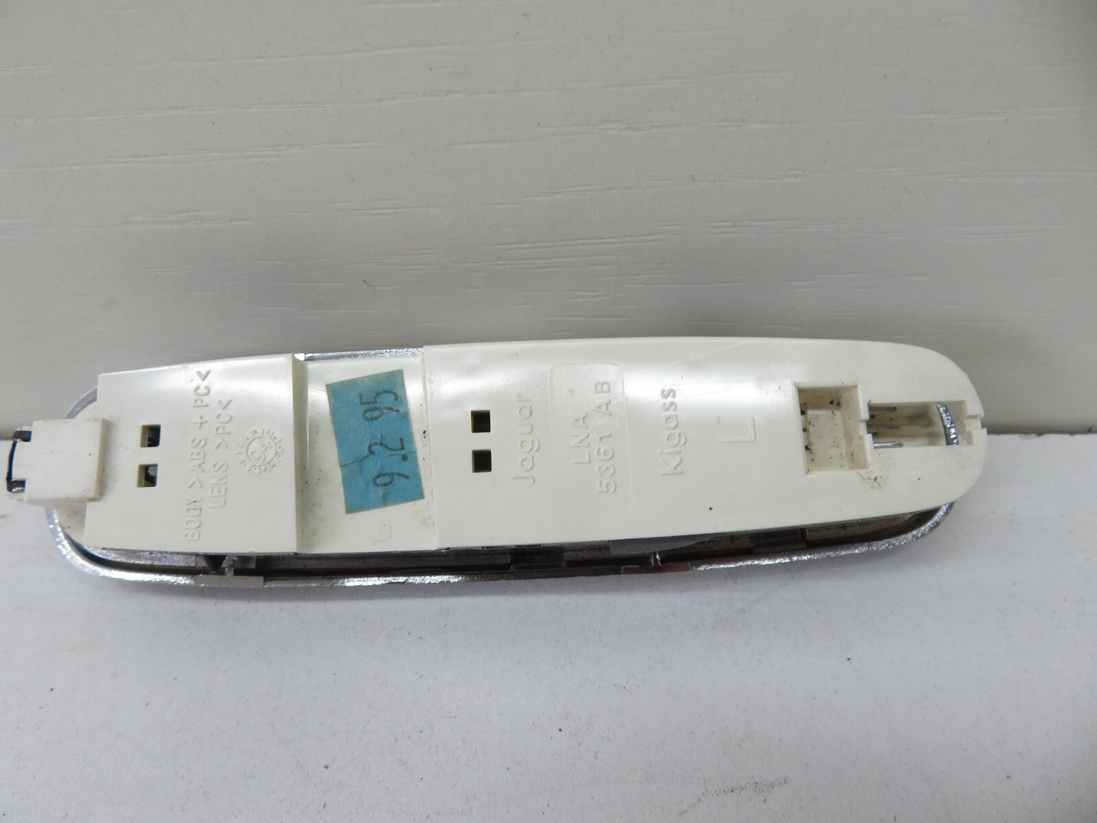 JAGUAR XJR REAR LEFT INTERIOR LIGHT LNA 5361 AB 1994-2001 1200-10