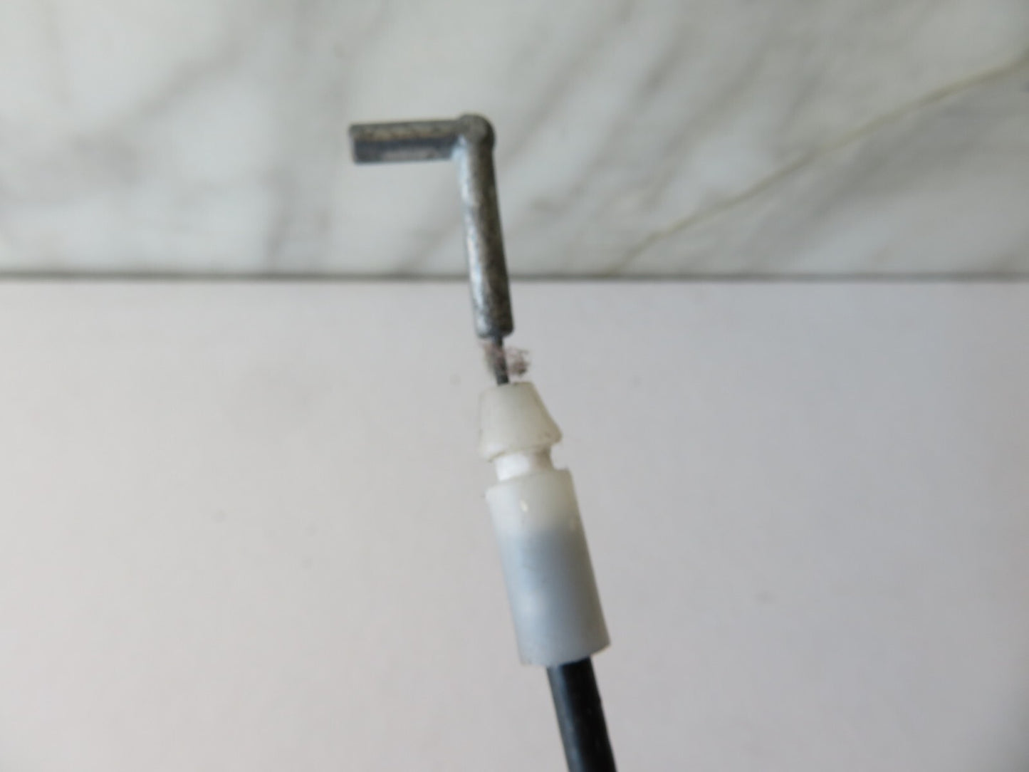 MAZDA RX8 OS DRIVER REAR BOTTOM DOOR LOCK CATCH 2003-2008 AMS1403 SA