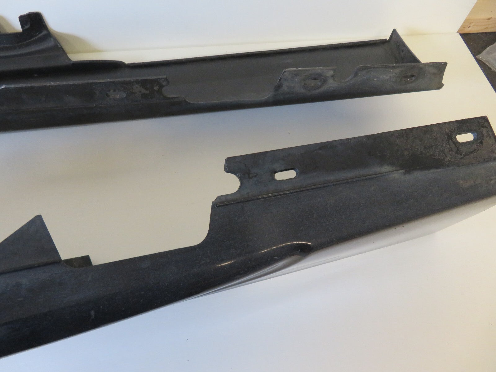 BMW 1 SERIES E82 E88 M SPORT SIDE SKIRTS PAIR BLACK 2005-2011 (SEE PHOTOS)