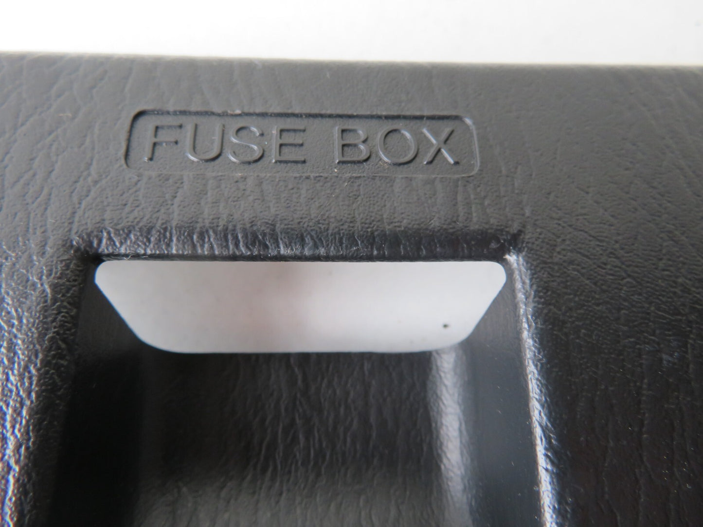 MAZDA MX5 MK2 INTERIOR FUSE BOX COVER 1998-2004 A1204-9