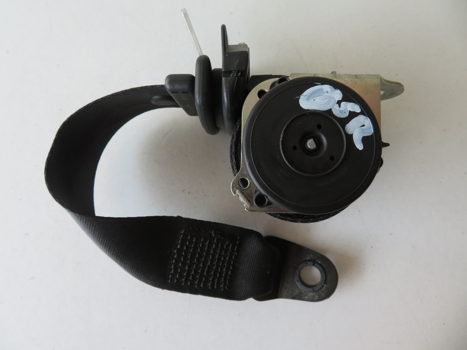 BMW MINI COOPER S R53 OSR DRIVER REAR SEAT BELT 7055962 2000-2005 AMS1406