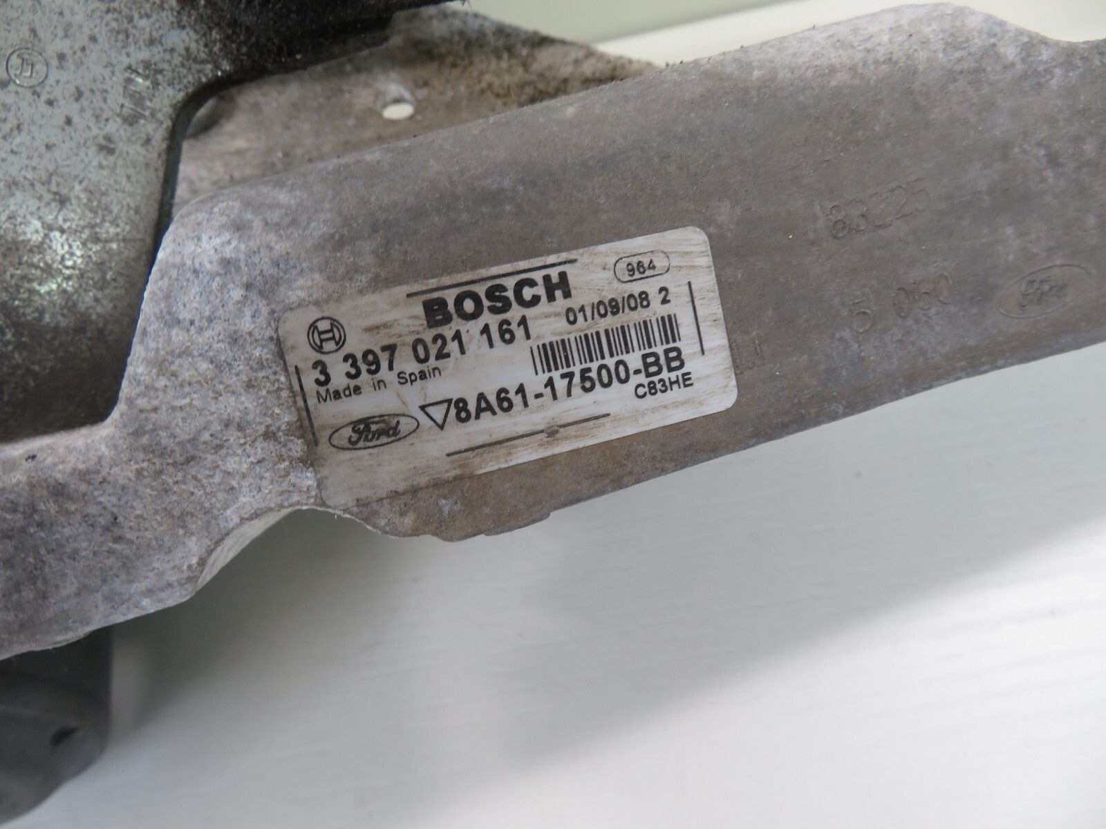 FORD FIESTA MK7 FRONT WIPER MOTOR WITH LINKAGE 8A61-17B571-BA 2009-2012 1351-24