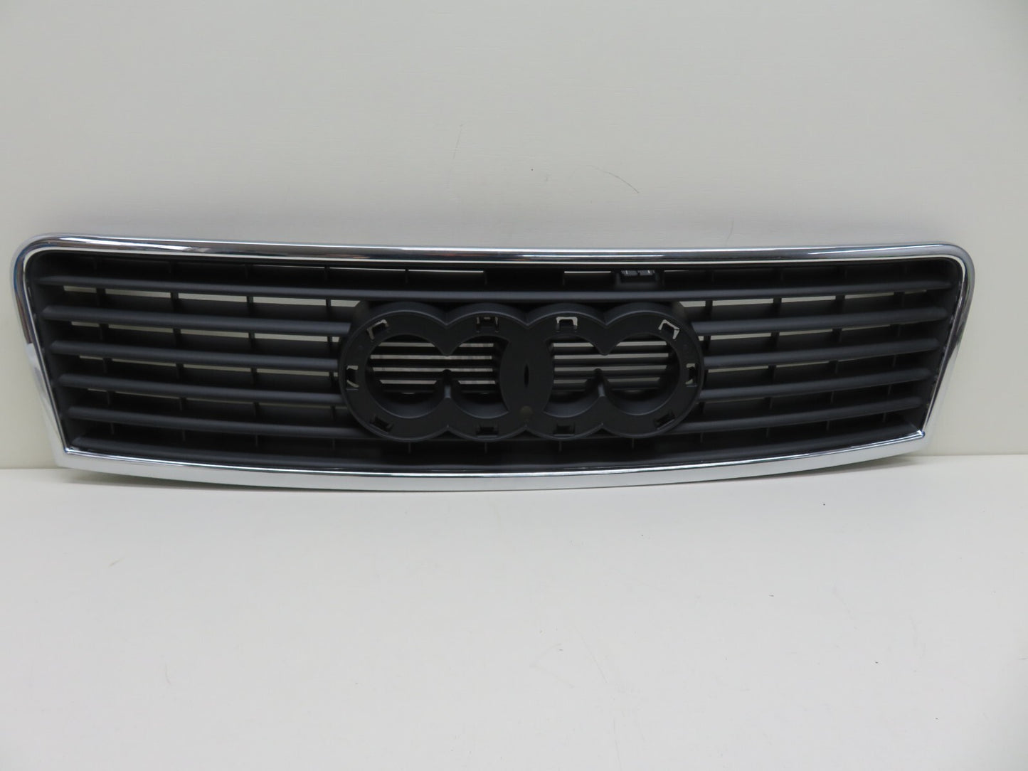 FRONT GRILLE FOR AUDI A6 2001-2004 AD0332000 PRASCO