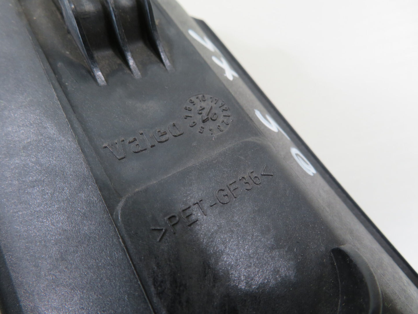 BMW X5 E53 FRONT OSF FRONT FOG LIGHT DRIVER SIDE 1999-2003 MIX1647-2