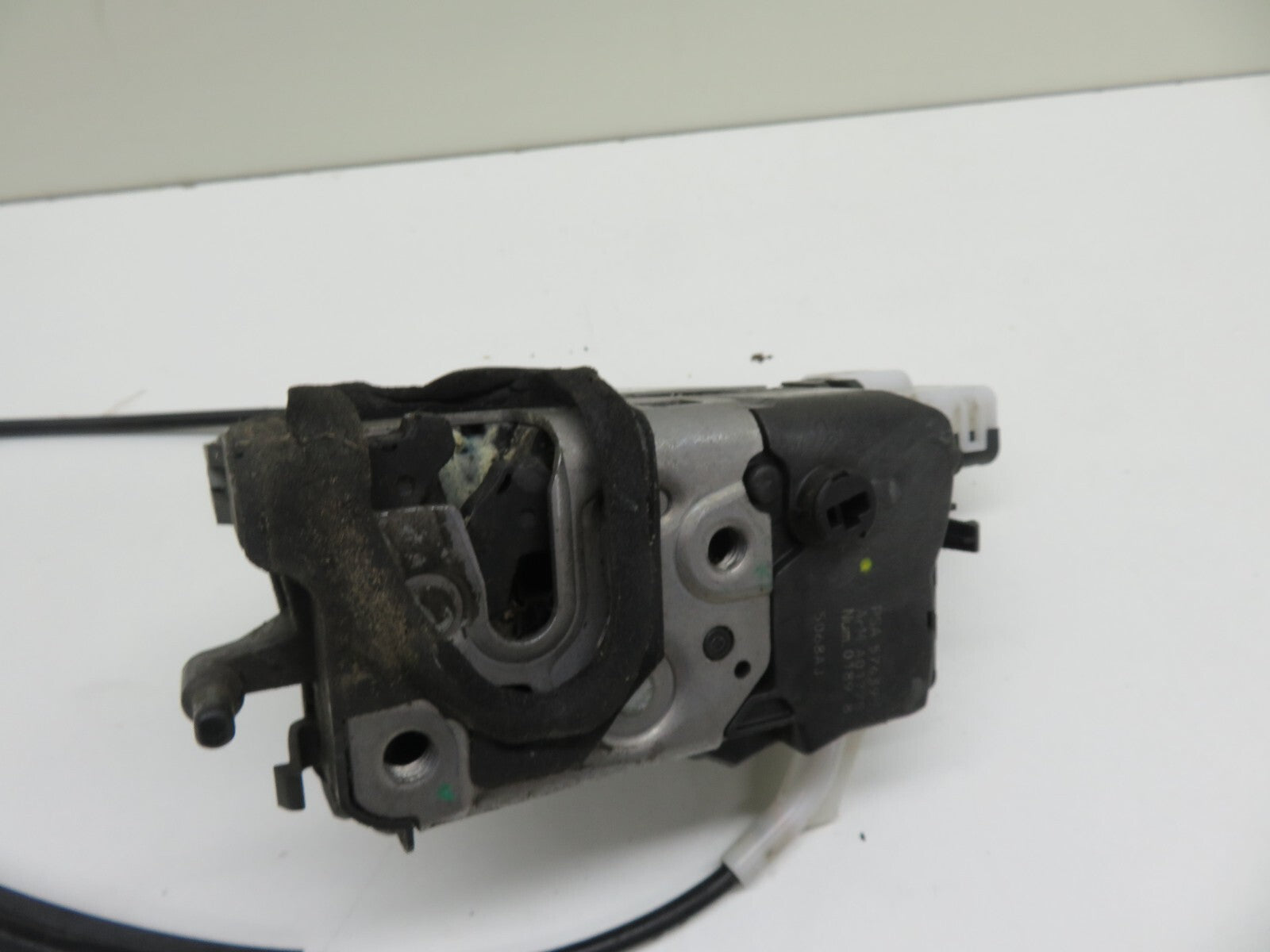 CITROEN C5 X7 NSR LEFT REAR DOOR LOCK CATCH PSA574393 2008-2015 1528