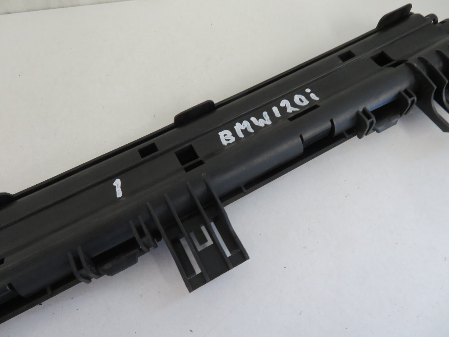 BMW 1 SERIES E88 ENGINE WIRING LOOM COVER TRIM 7532269 2007-2013 A2056-1