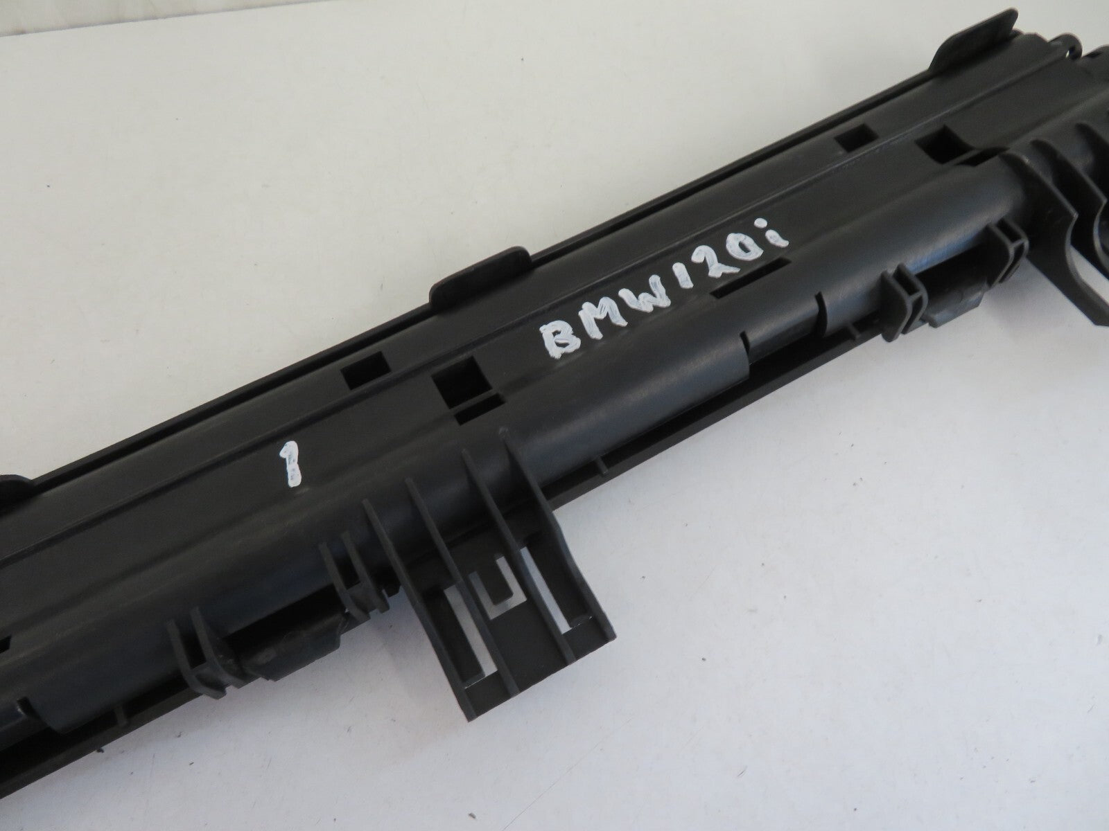 BMW 1 SERIES E88 ENGINE WIRING LOOM COVER TRIM 7532269 2007-2013 A2056-1