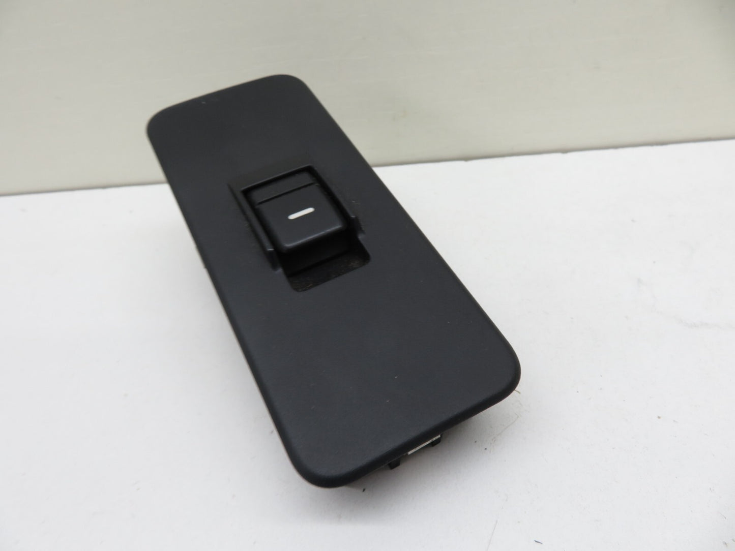 RANGE ROVER SPORT L320 REAR WINDOW SWITCH YUD501070 2005-2009 1235-22