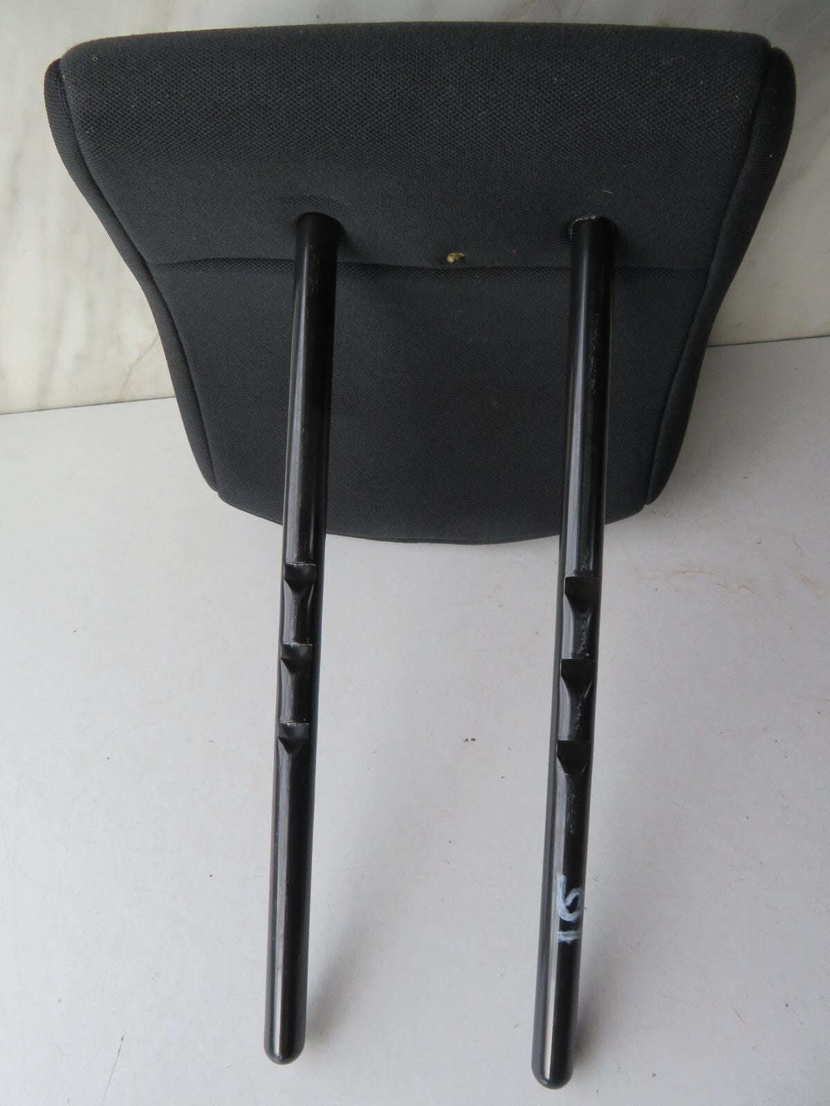 RENAULT LAGUNA ESTATE REAR CLOTH HEAD REST LEFT/RIGHT 2001-2005 A1345-6