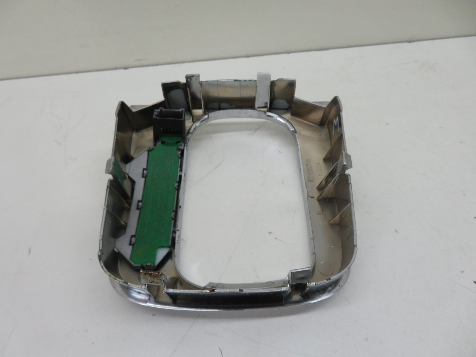 VW GOLF MK6 AUTO GEAR SELECTOR SURROUND TRIM 5K2713203D 2009-2013 1500-3