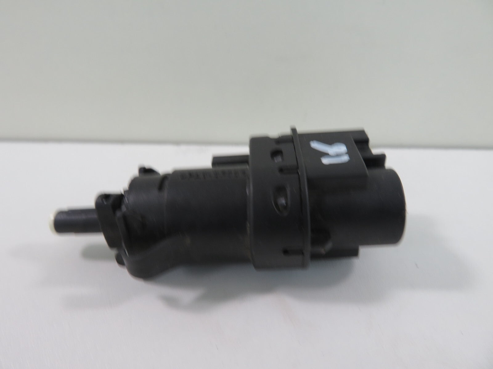 FORD C-MAX BRAKE LIGHT SWITCH 3M5T-13480-AC 2006-2010 1511-16