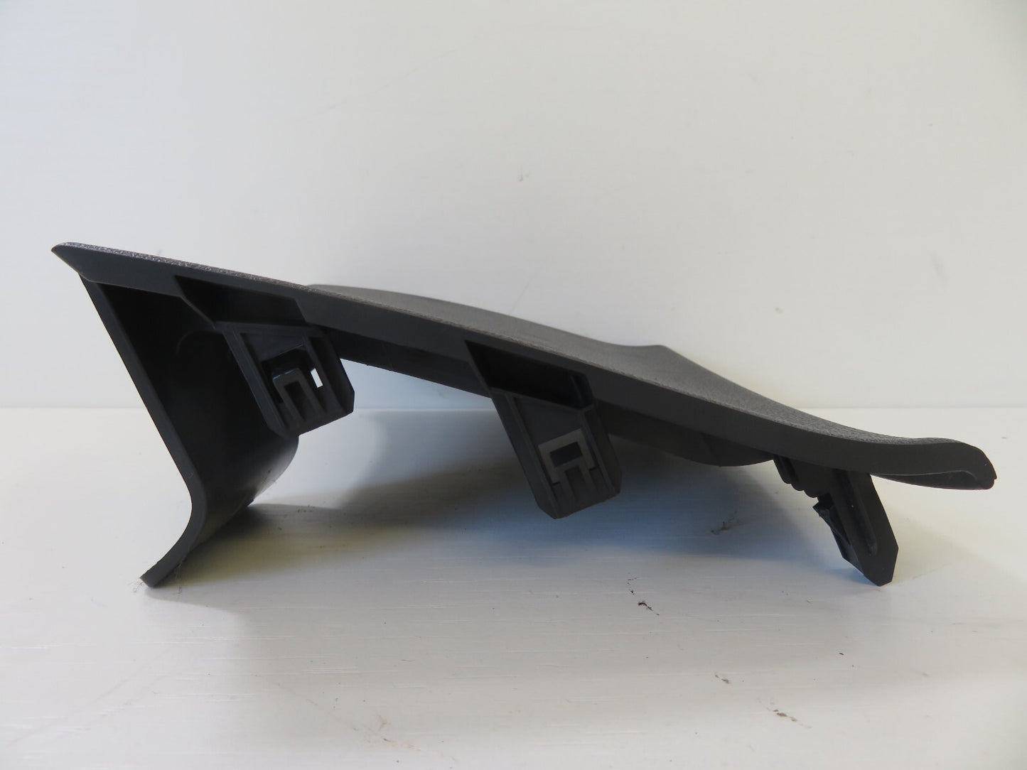 PEUGEOT 308 DRIVER LOWER DASH TRIM 9658527877 2007-2013 1349-12