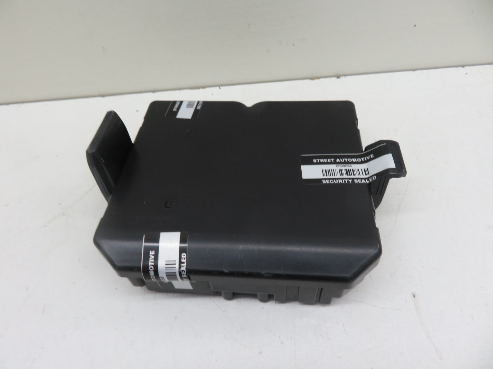 VAUXHALL INSIGNIA ESTATE TAILGATE CONTROL MODULE 20943475 2008-2016 1437-8