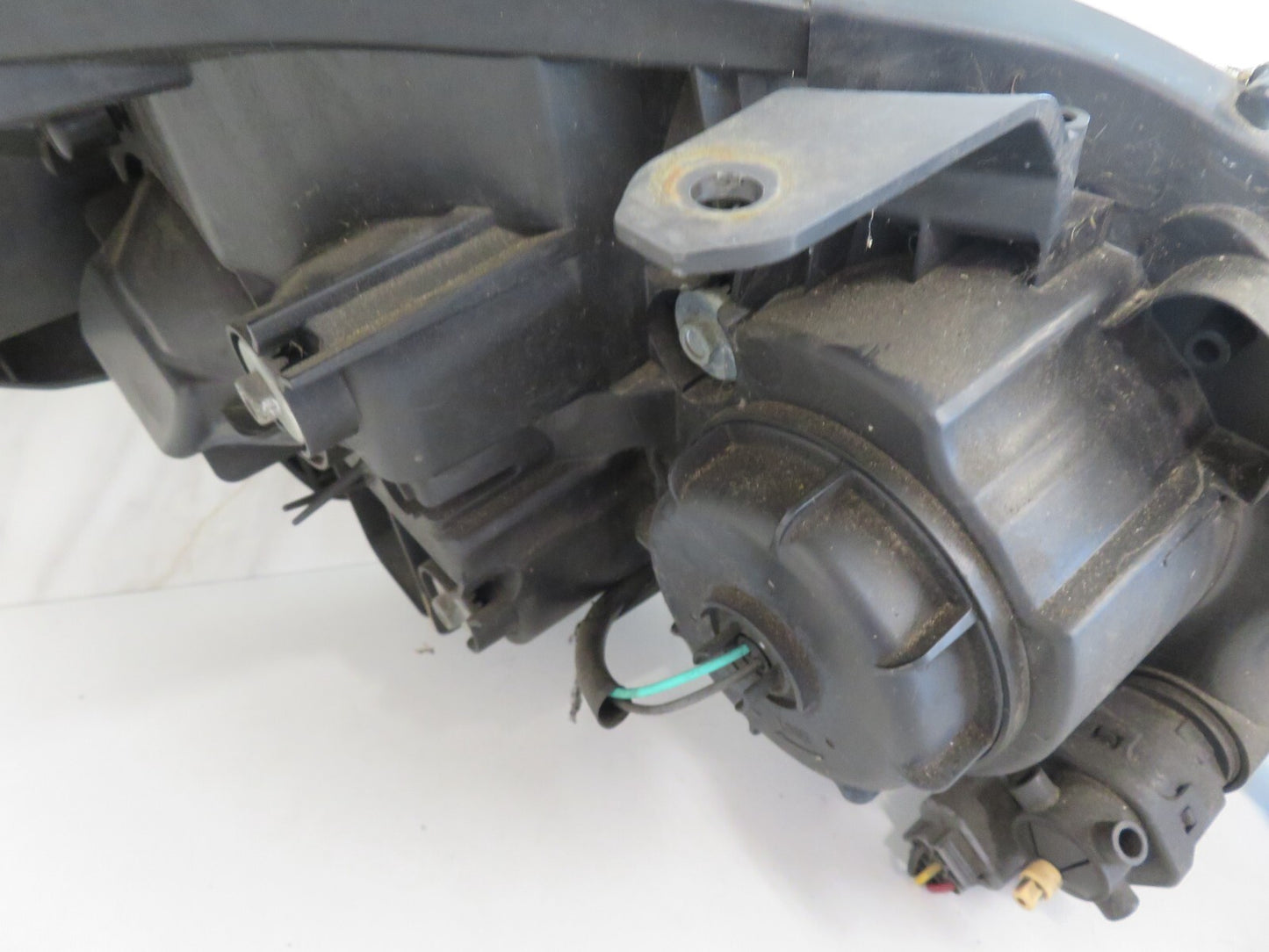 PEUGEOT 4007 NS XENON HEADLIGHT 2007-2012 BK1234