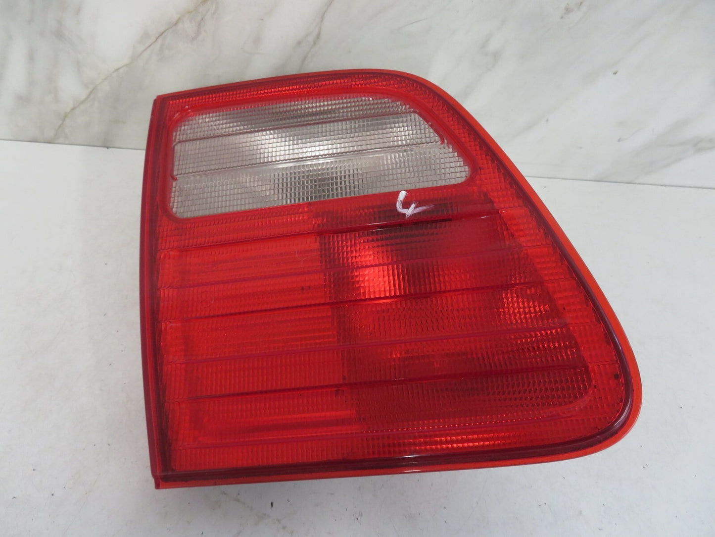 MERCEDES E CLASS W210 NSR PASSENGER REAR TAIL LIGHT 1995-2002 1624-4