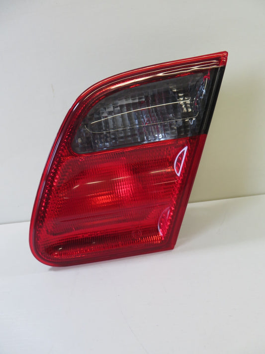 OS DRIVER REAR INNER TAIL LIGHT FOR MERCEDES E CLASS 1995-1998 440-1301-UE-DR