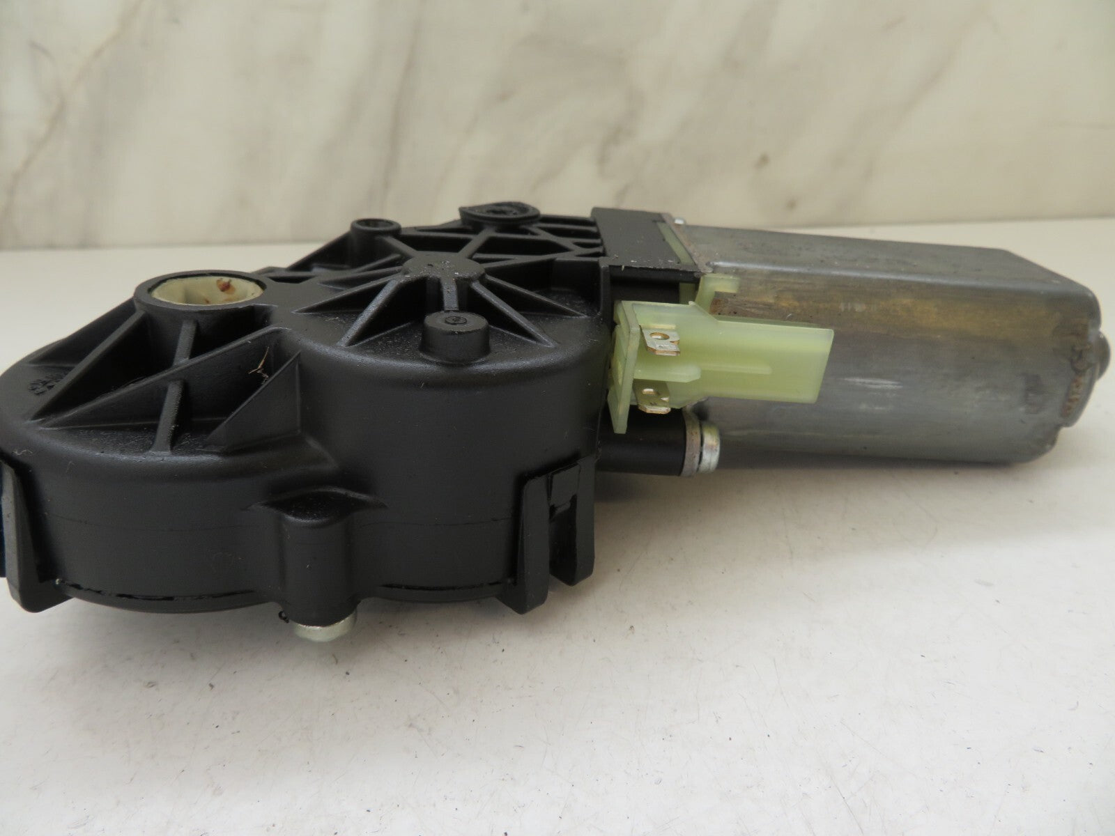 PEUGEOT 307CC ROOF COVER MOTOR 0390203228 2003-2007 AMS1548