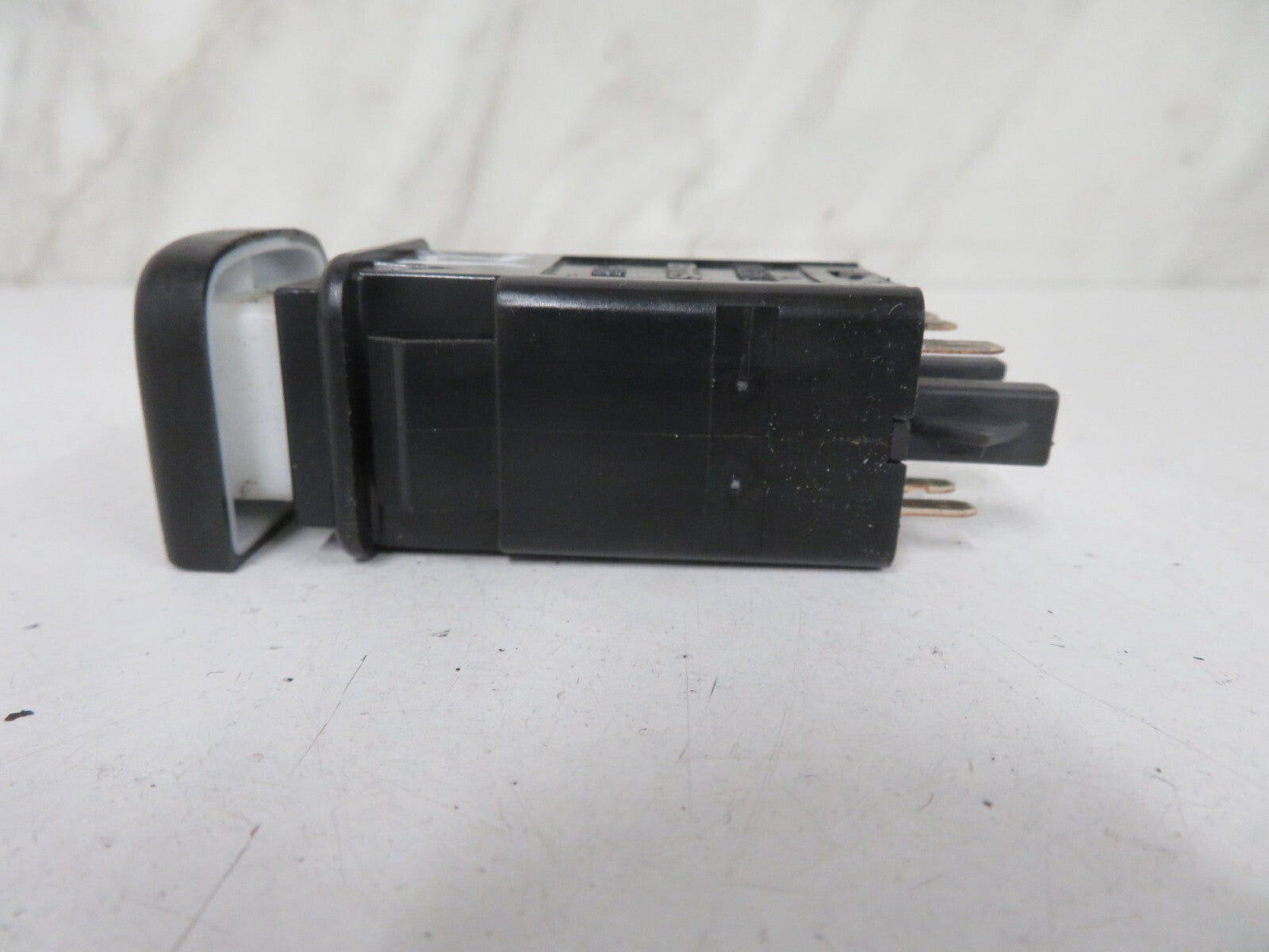 SAAB 95 9-5 ESP TRACTION SWITCH 12768425 2005-2009 MIX1349-12