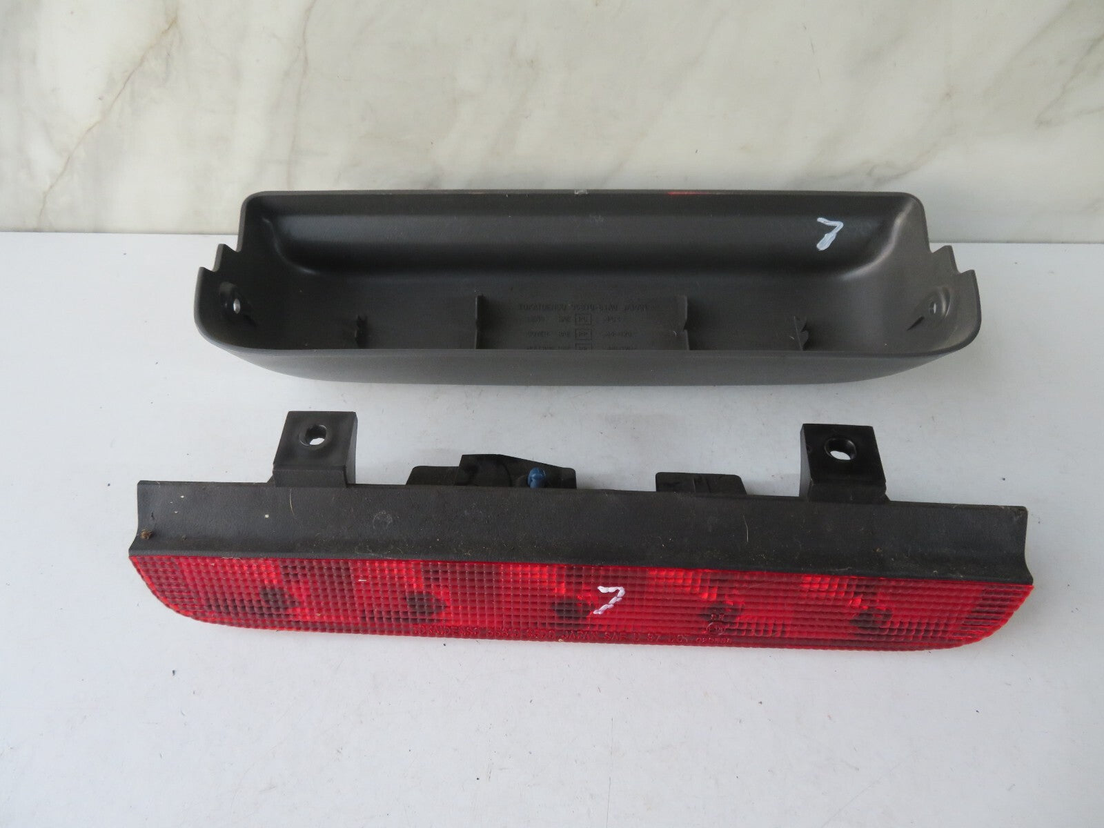 SUZUKI JIMNY REAR THIRD MIDDLE BRAKE LIGHT 1998-2005 AMS1509-7