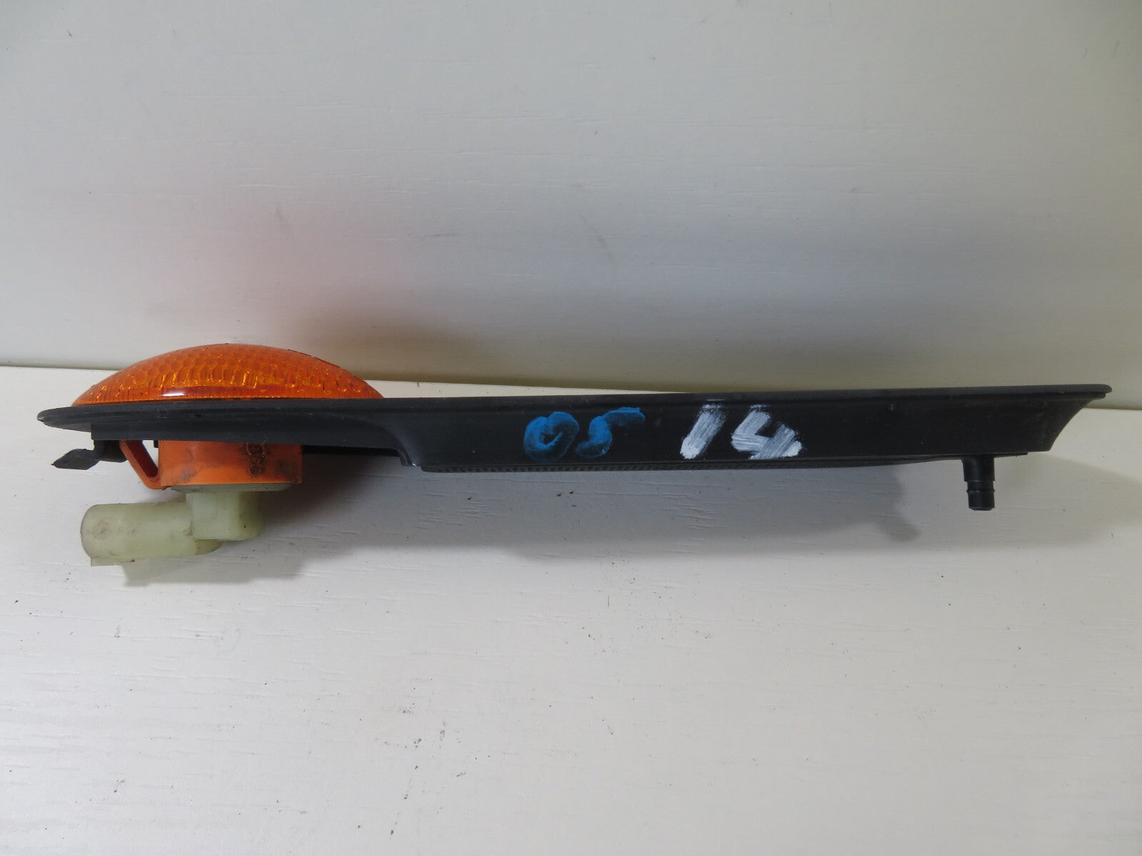 MINI COOPER R50 R52 OS DRIVER SIDE GRILL INDICATOR TRIM 2000-2006 1243-14