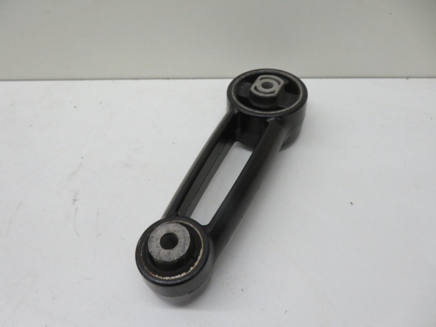 PORSCHE CAYENNE 955 UPPER ENGINE SUPPORT MOUNT 2003-2006 1718-15