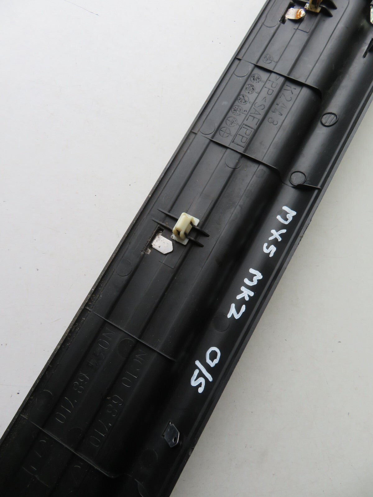 MAZDA MX5 MX-5 MK2 INTERIOR KICK PANEL SILL TRIMS PAIR 1998-2005