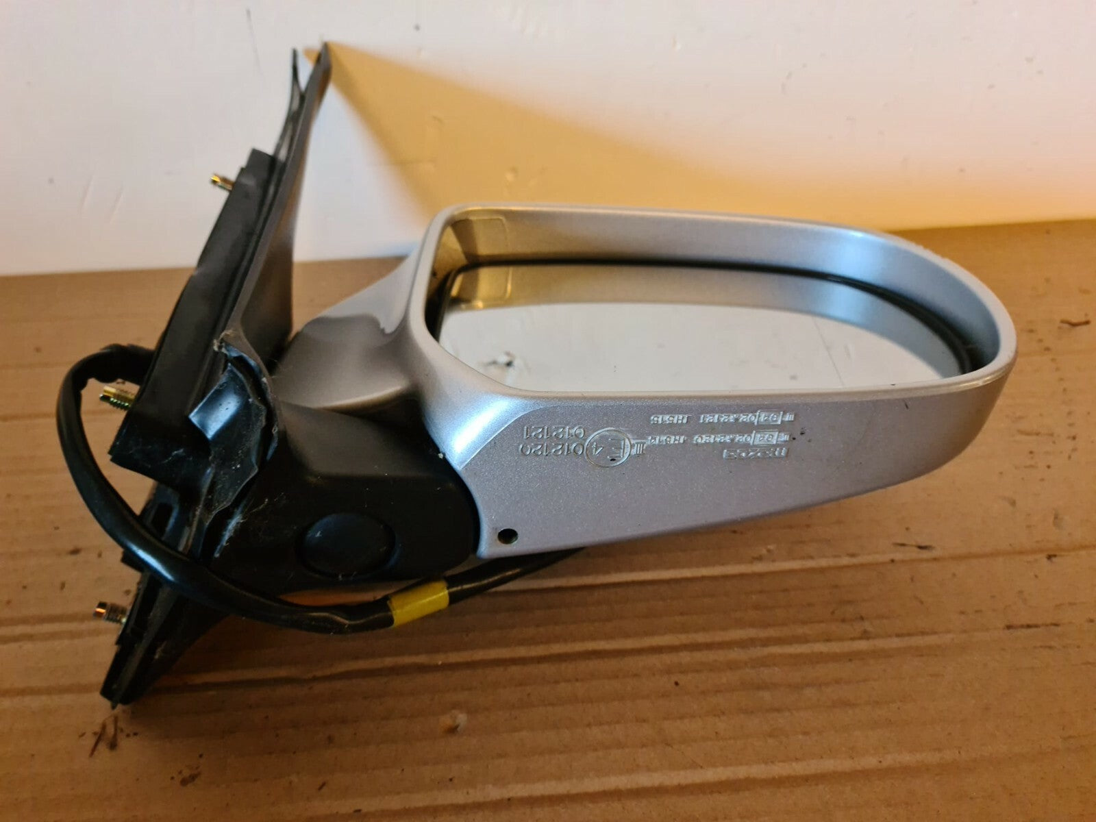 MAZDA MPV OS DRIVER SIDE DOOR WING MIRROR IN SILVER 2004-2009 A51