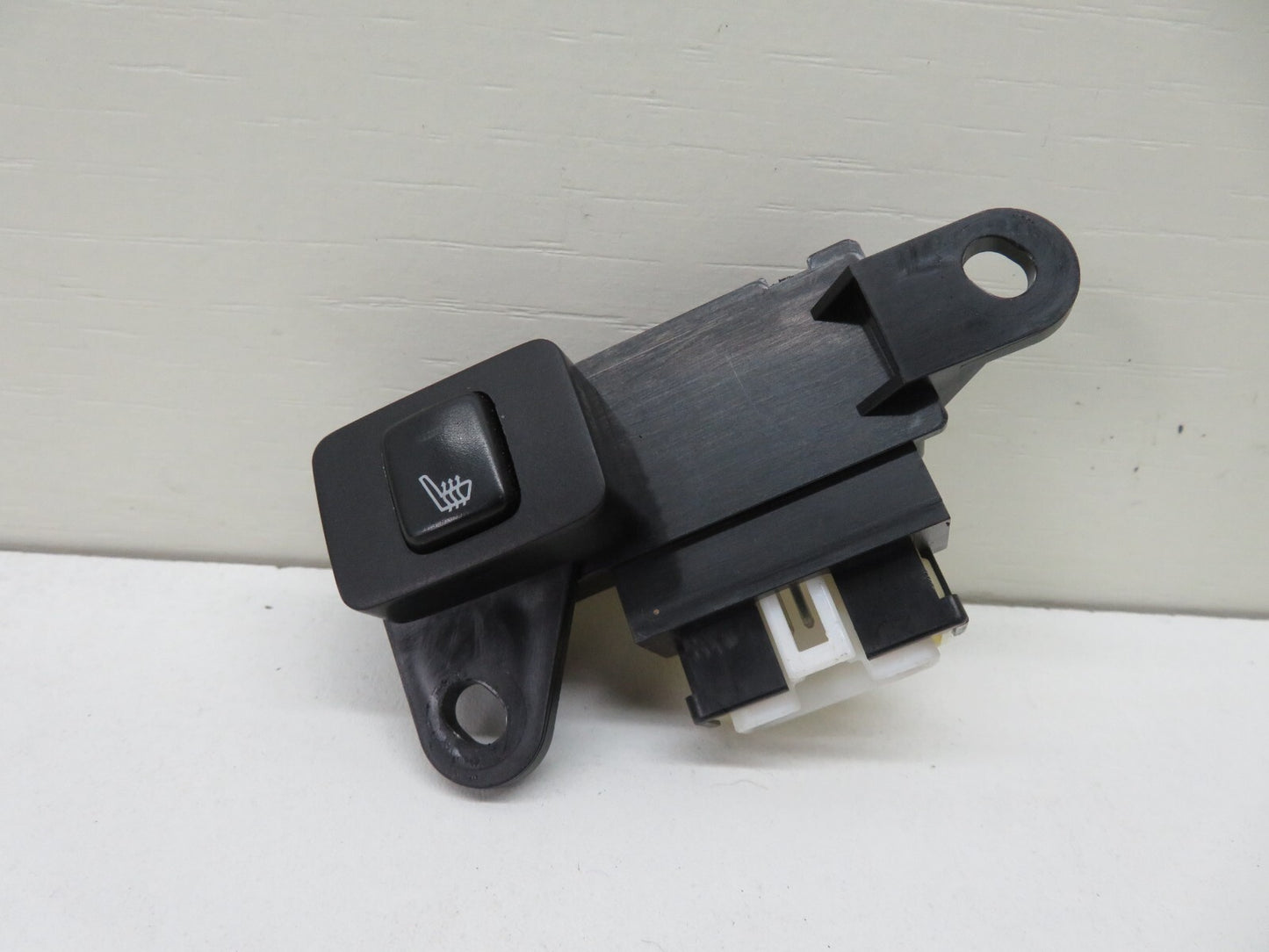 TOYOTA LEXUS SOARER NS PASSENGER HEATED SEAT SWITCH  1991-1999 1503-25