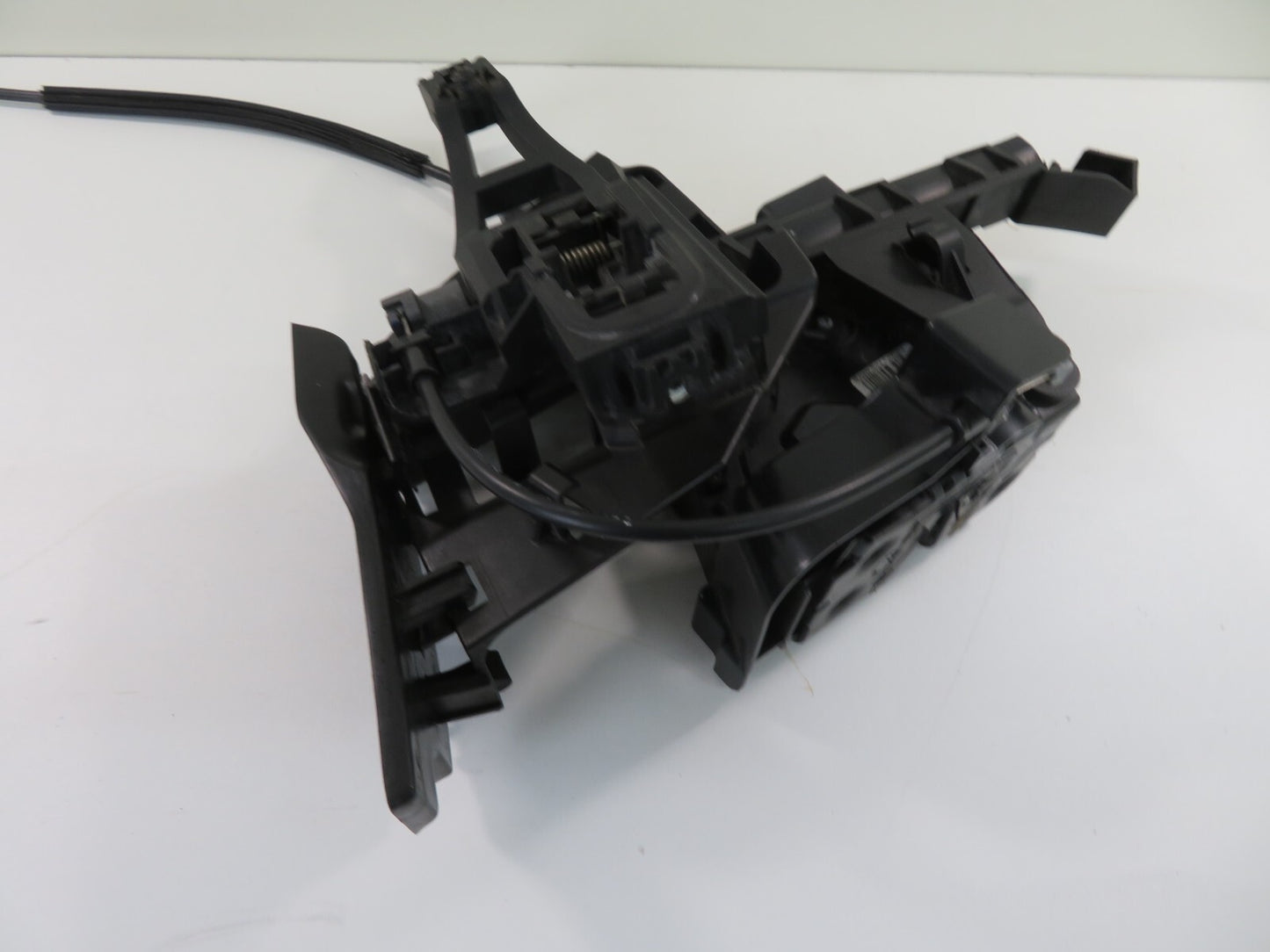 FORD C-MAX OSR RIGHT REAR DOOR LOCK CATCH 3M5A-R26412-ES 2006-2010 1401-4