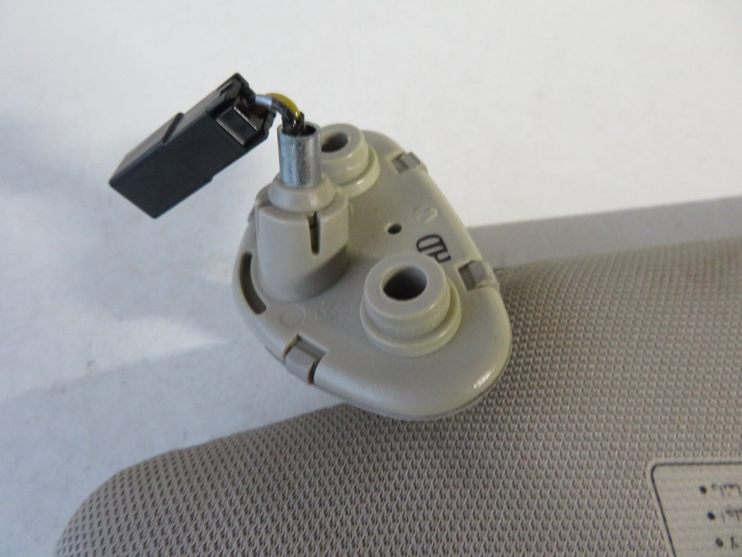 SUBARU LEGACY ESTATE OS DRIVER SUN VISOR 2003-2009 AMS1559-2