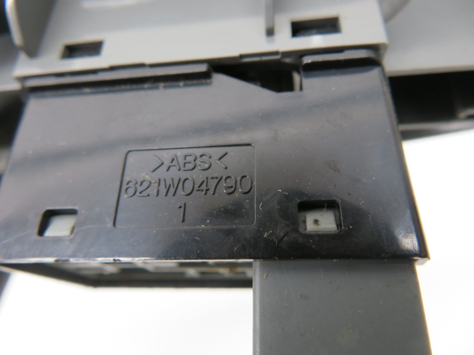 CHEVROLET LACETTI OSR REAR DRIVER WINDOW SWITCH 2004-2010 1517-4