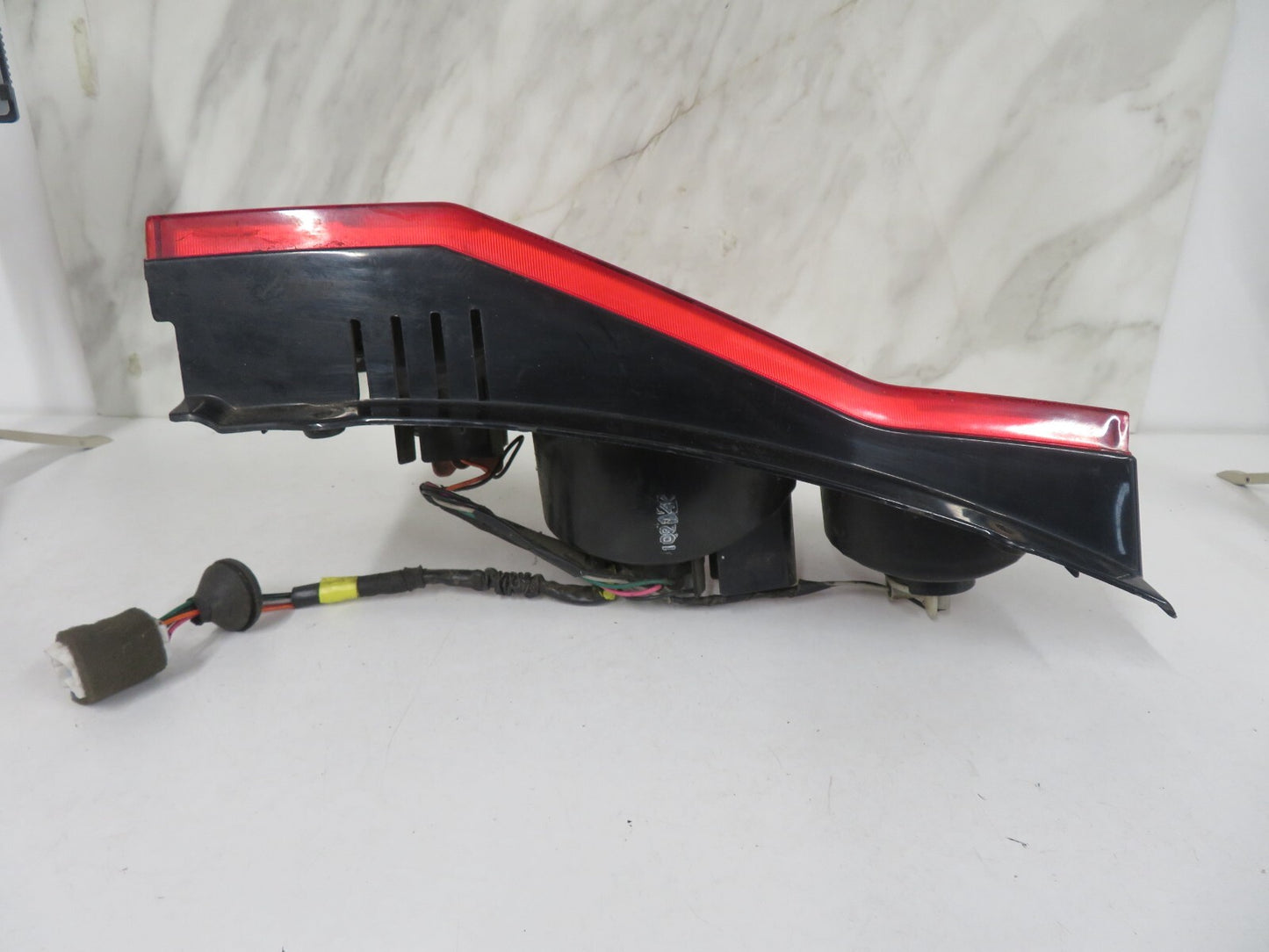 HYUNDAI MATRIX NS PASSENGER REAR TAIL LIGHT 2001-2005 BK