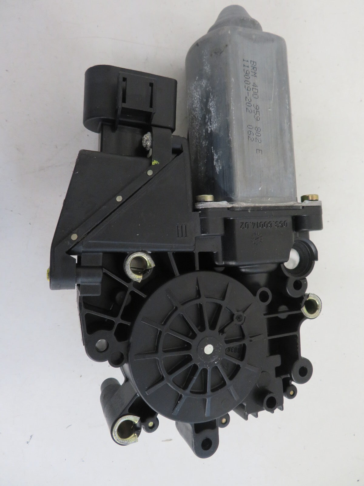 AUDI A8 D2 NSF PASSENGER WINDOW MOTOR 119021-113 1998-2002 1426-4