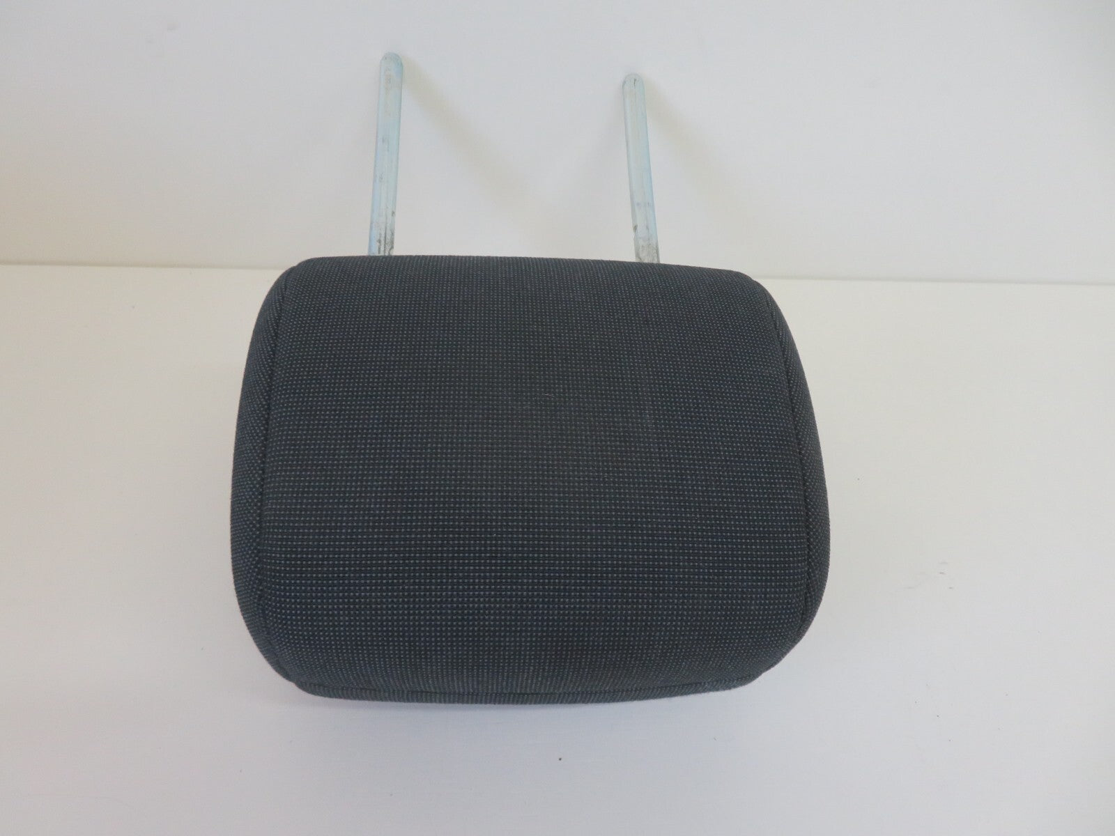 FORD FIESTA MK7 FRONT CLOTH HEAD REST 2009-2012 1148-7