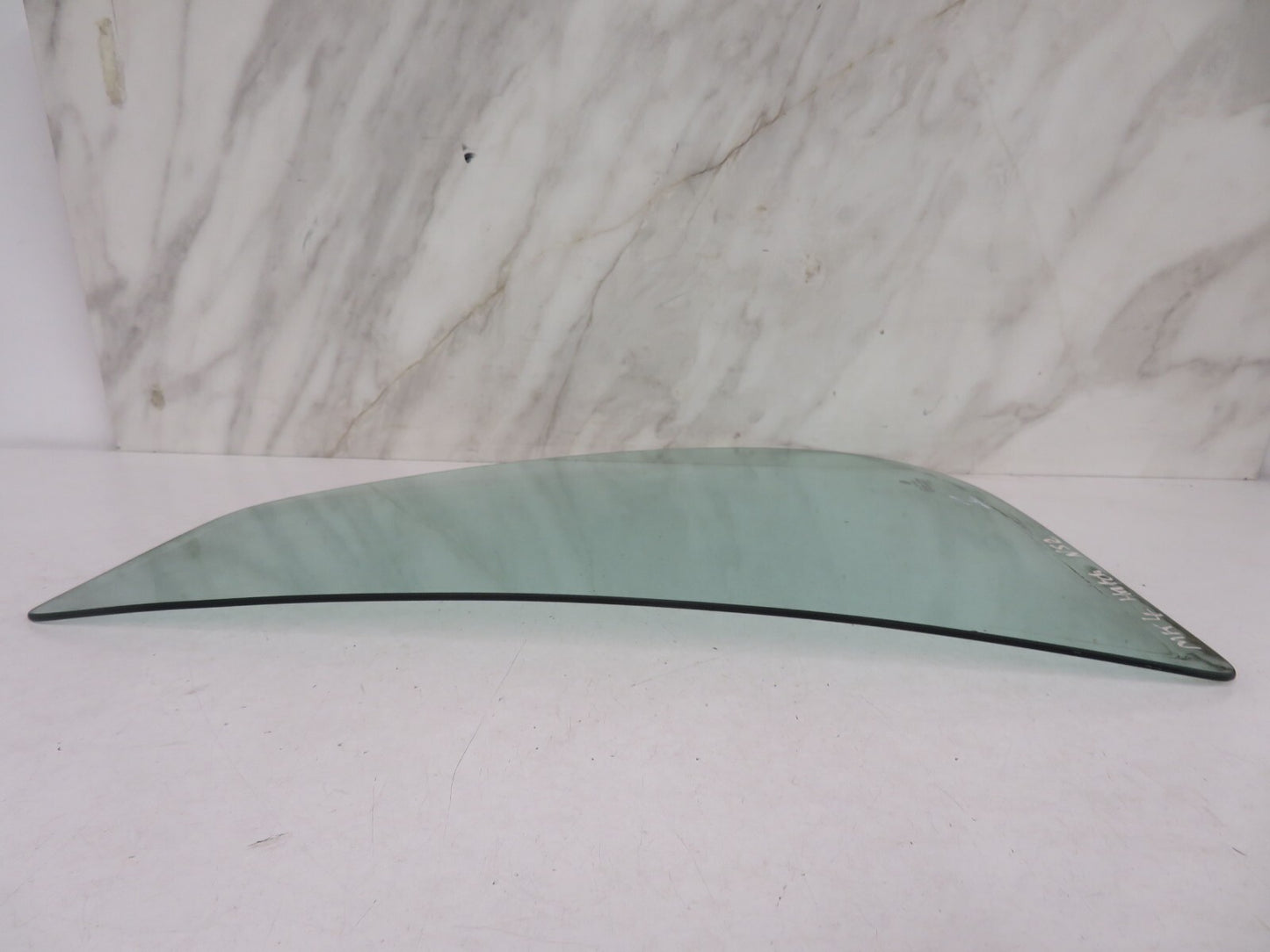 VOLKSWAGEN VW GOLF MK4 HATCHBACK NSR QUARTER GLASS 1998-2004 MIX1456-1