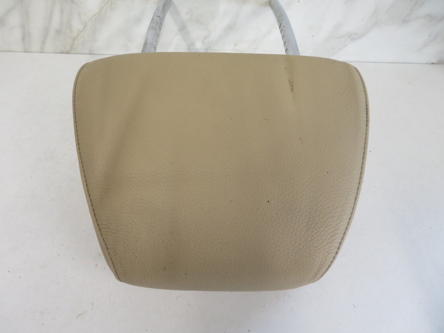 BMW X5 E53 CREAM BEIGE FRONT LEATHER HEAD REST 1999-2006 MIX1642-9