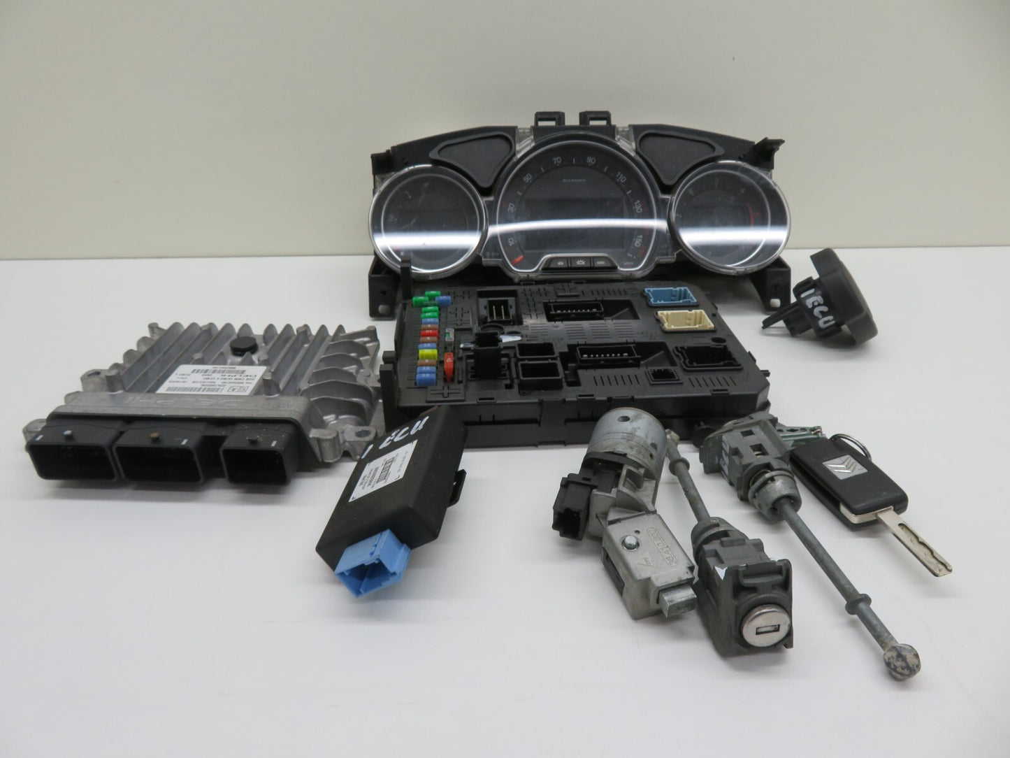 CITROEN C5 X7 ENGINE ECU LOCK SET 9663548180 2008-2015 1528