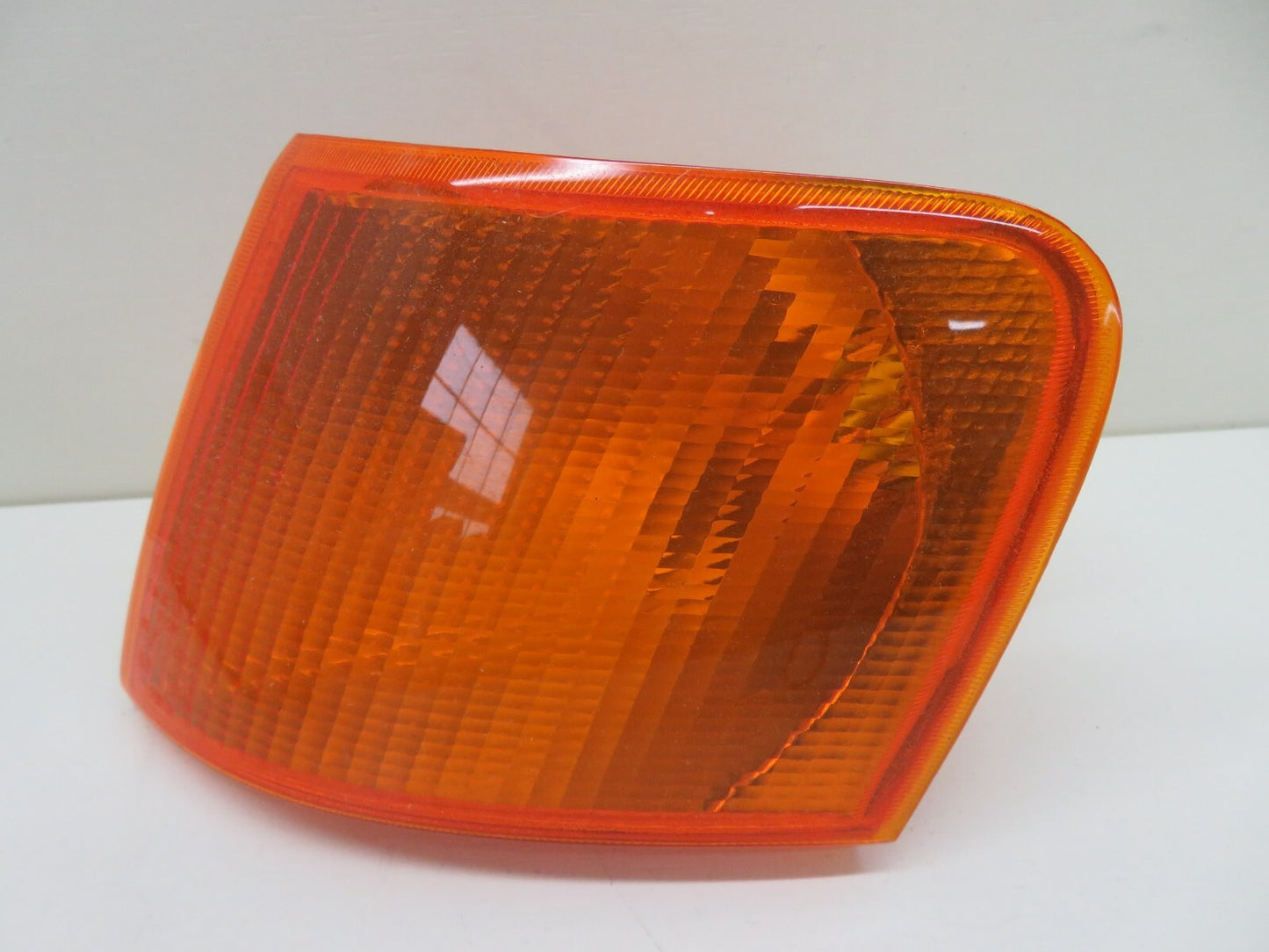 NS PASSENGER SIDE AMBER INDICATOR LIGHT FOR FORD ESCORT 1990-1991
