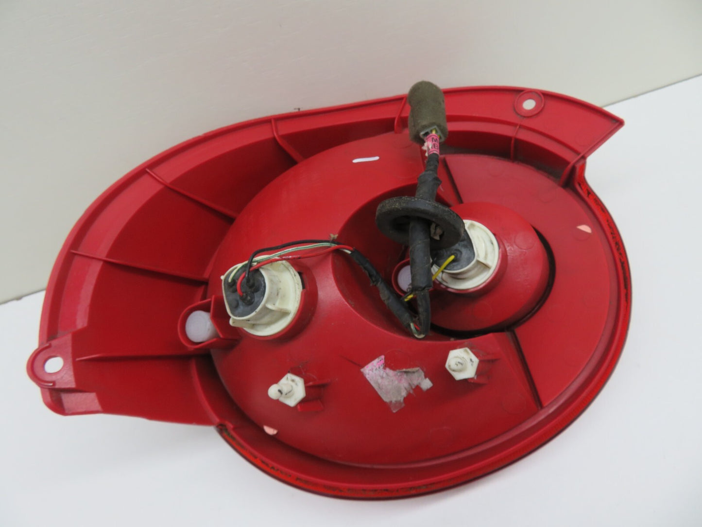 CHEVROLET OS DRIVER REAR TAIL LIGHT 2005-2010 1228-1