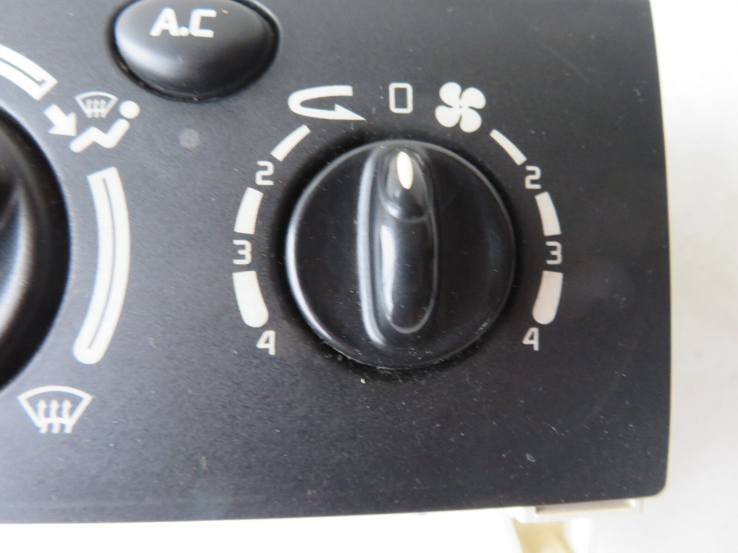 RENAULT MEGANE MK1 CONVERTIBLE HEATER CLIMATE CONTROLS 663391J 1999-2002 A1117-1