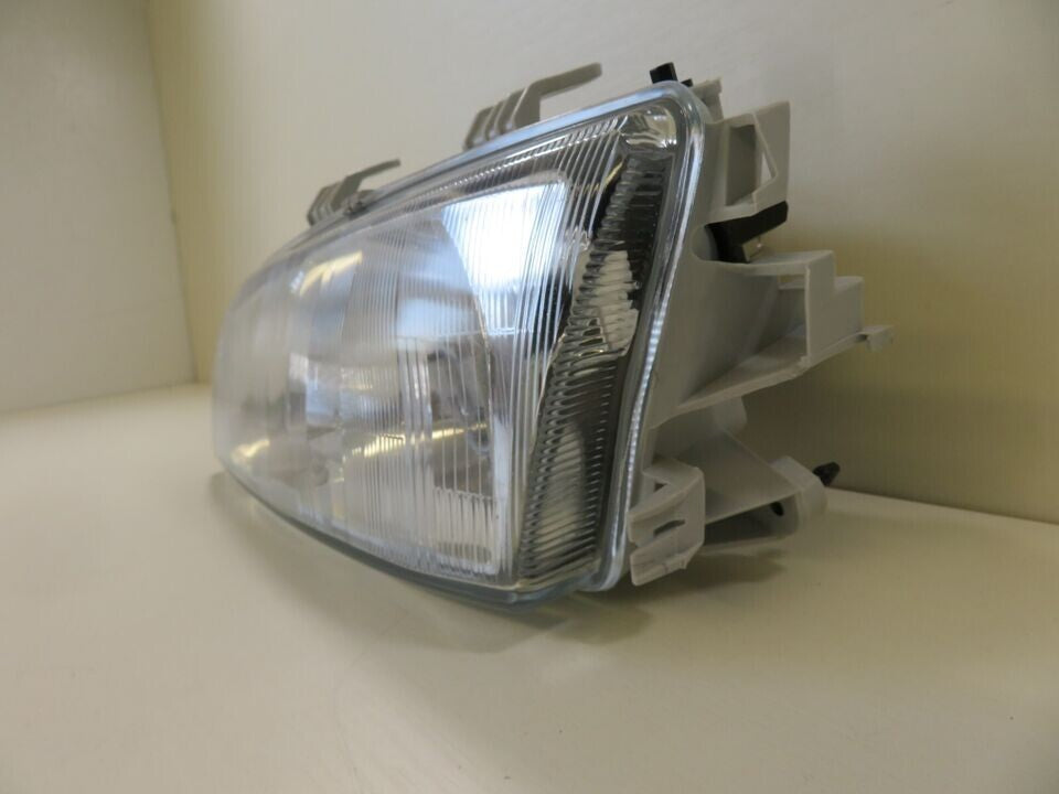 NS LH PASSENGER HEADLIGHT TYC 20-5008-B5-2B FOR NISSAN PRIMERA 1996-1999 #LMS2