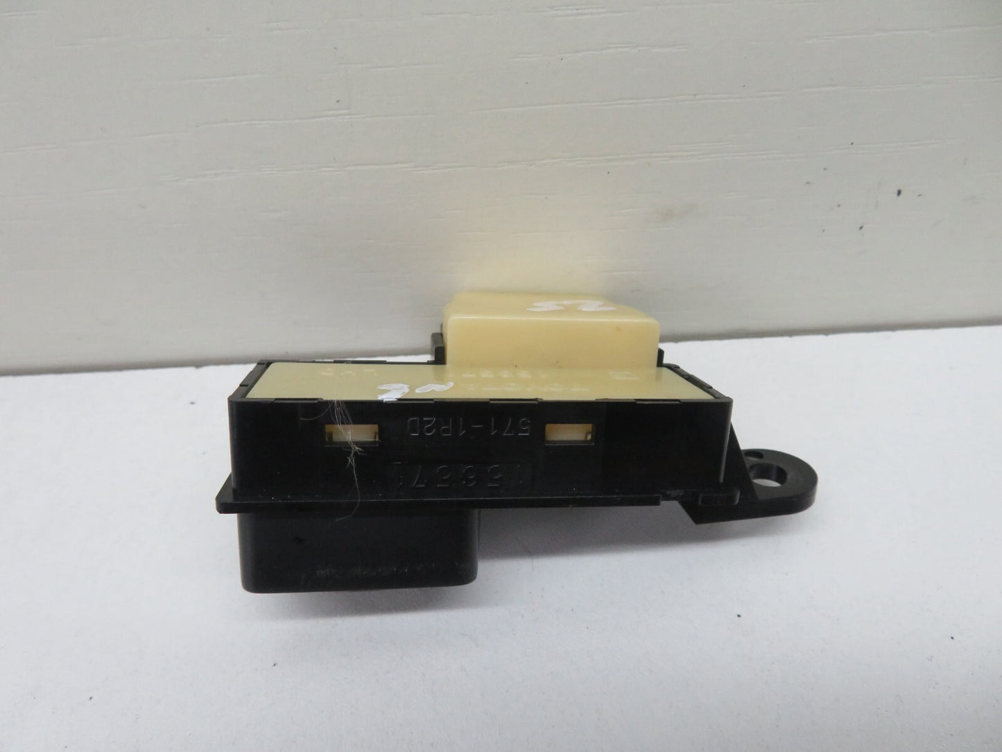 TOYOTA LEXUS SOARER NS PASSENGER HEATED SEAT SWITCH  1991-1999 1503-25