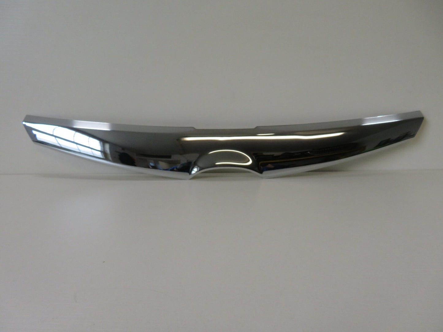 FRONT UPPER GRILLE CHROME TRIM FOR MAZDA 6 MZ0492305 2002-2008