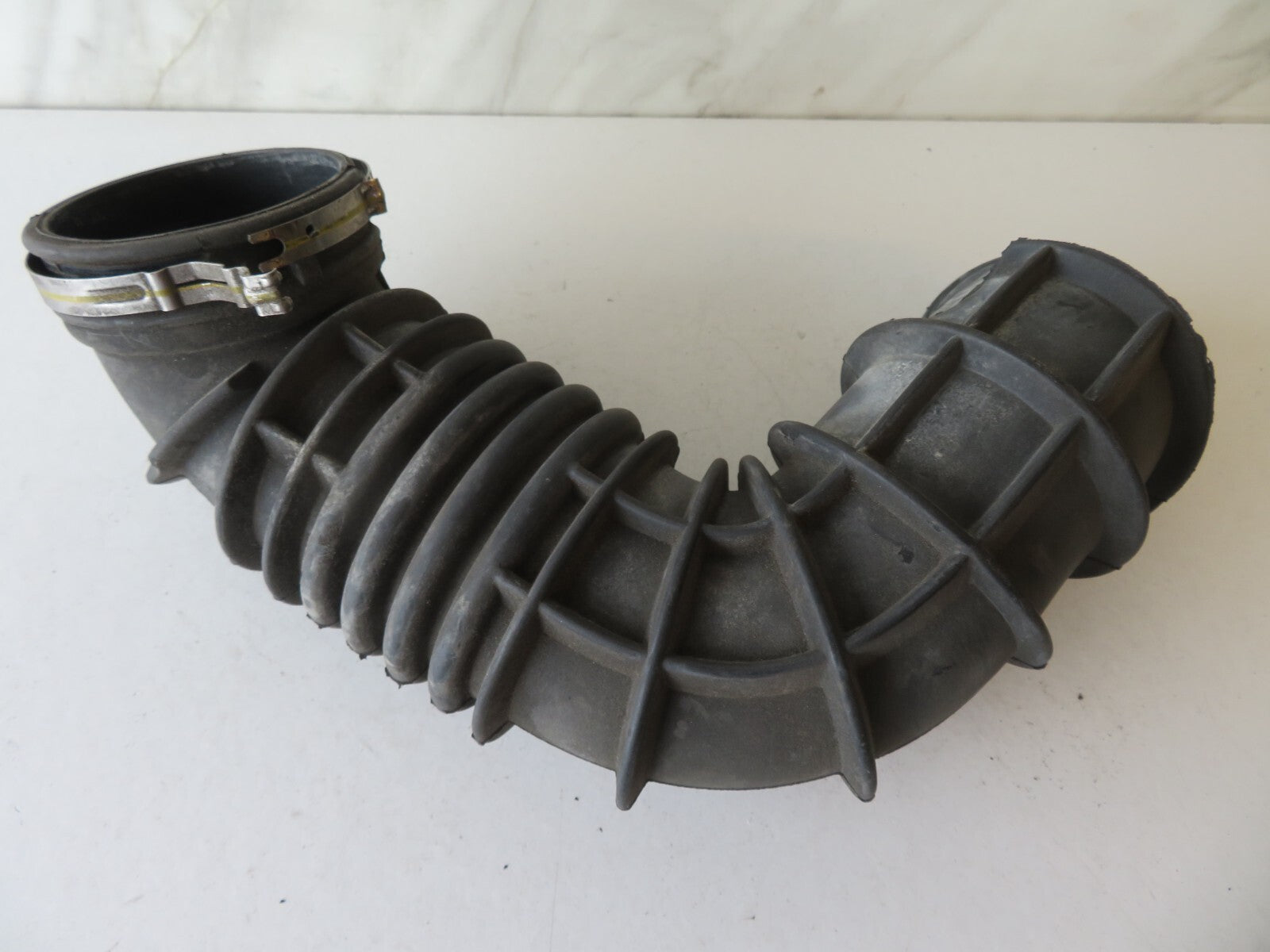 FORD FOCUS MK1 AIR INTAKE PIPE 98-2004 AMS1416