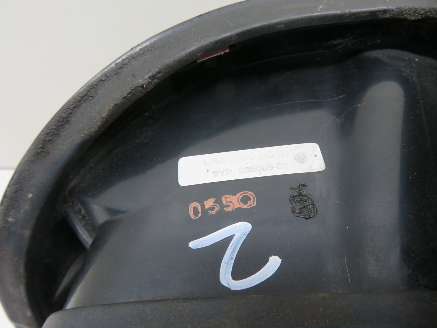 JAGUAR XJR OS DRIVER REAR TAIL LIGHT (SEE PHOTOS) 1994-2001 1730-2