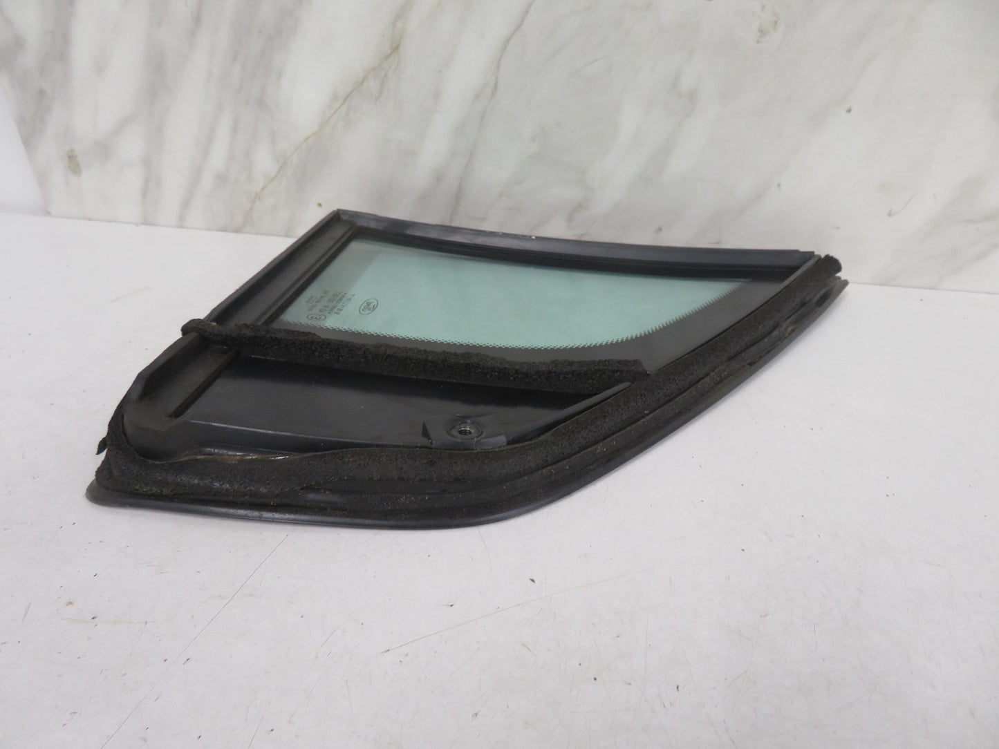 FORD MONDEO MK3 HATCHBACK OS DRIVER REAR QUARTER GLASS WINDOW 2001-2007 MX1520-4