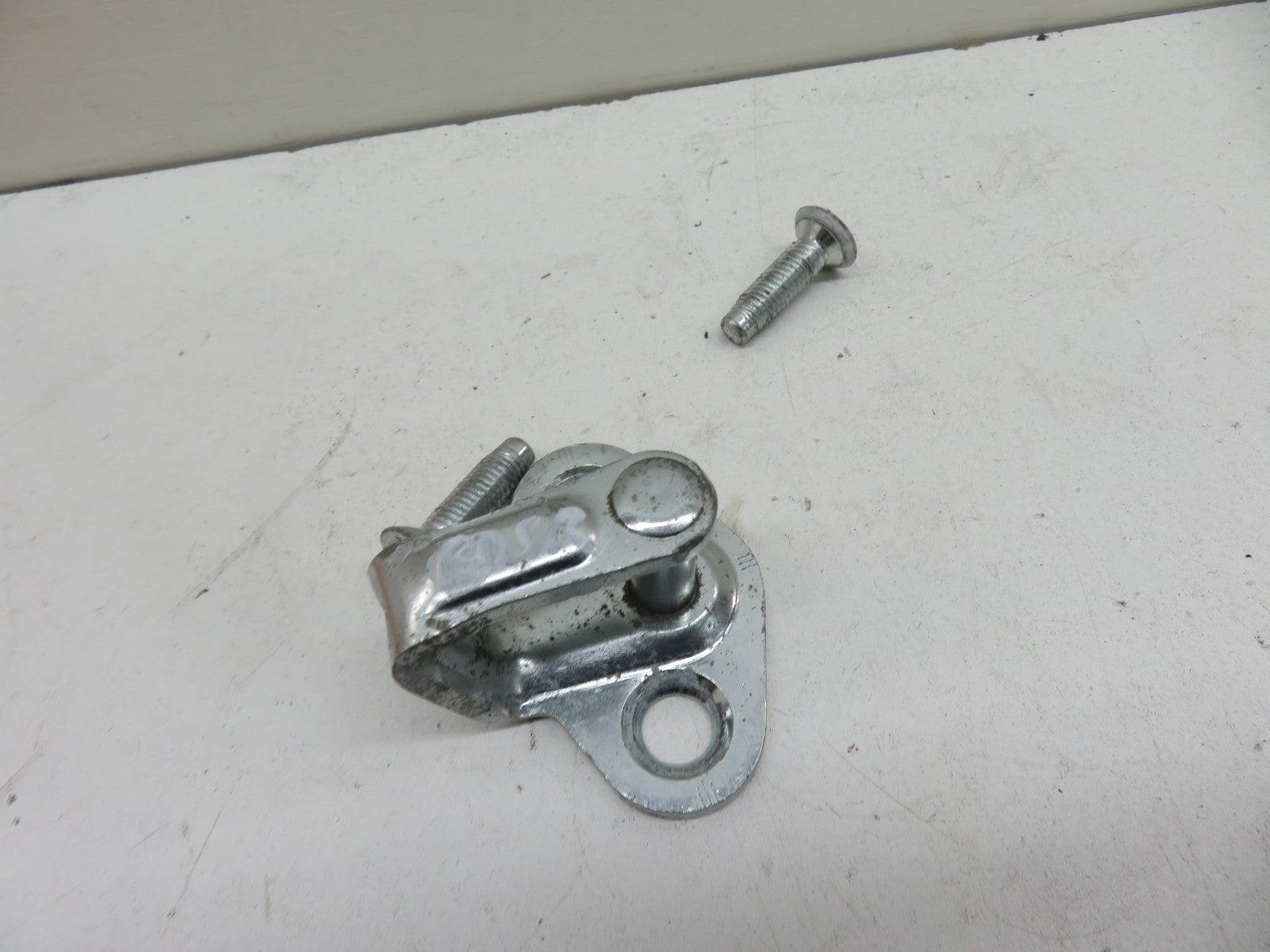 VAUXHALL MOKKA OSR REAR DRIVER DOOR CATCH 2012-2016 1600-