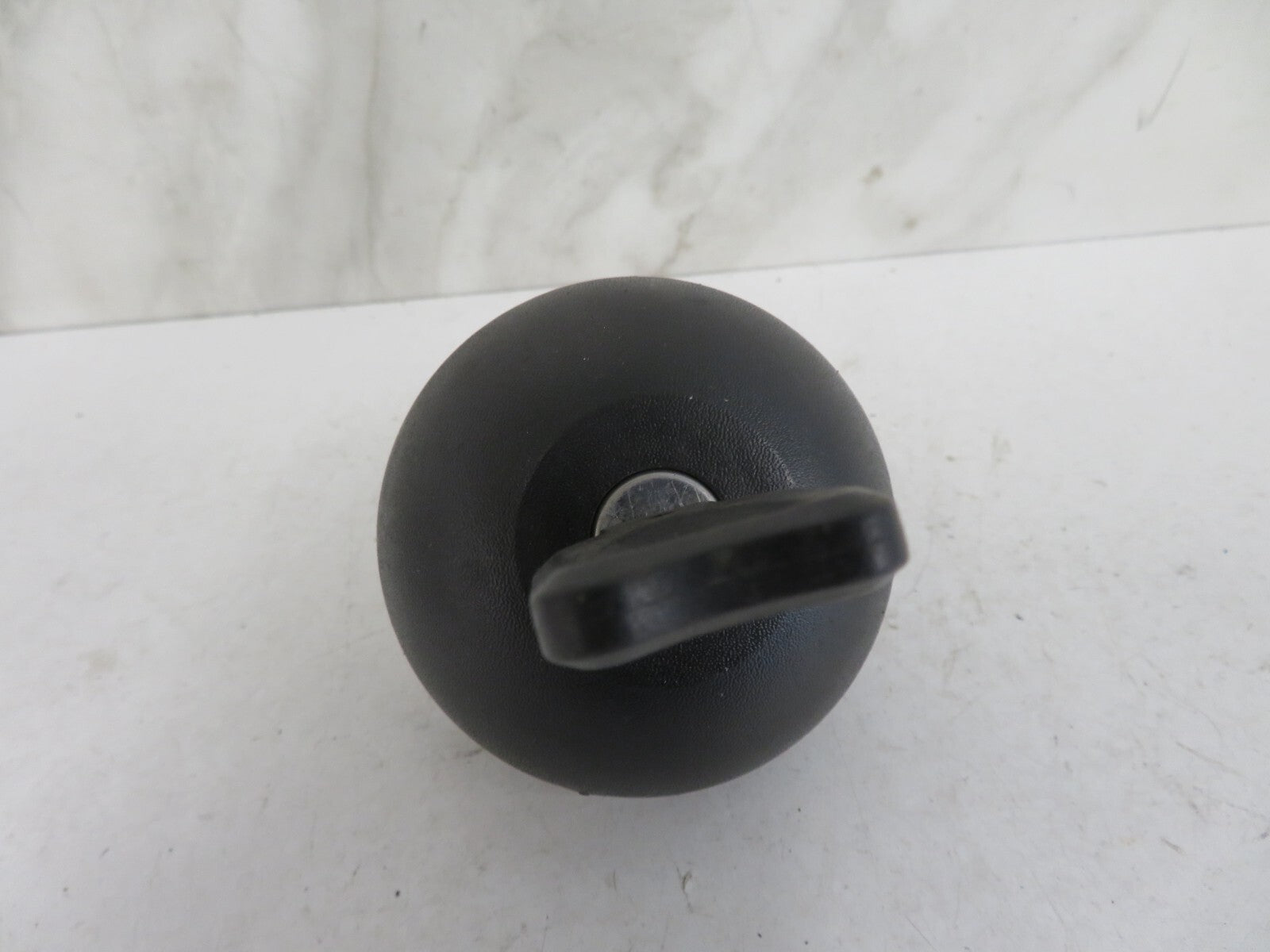 RENAULT CLIO MK2 PHASE 1 FUEL CAP WITH KEY 1998-2001 A1652-11