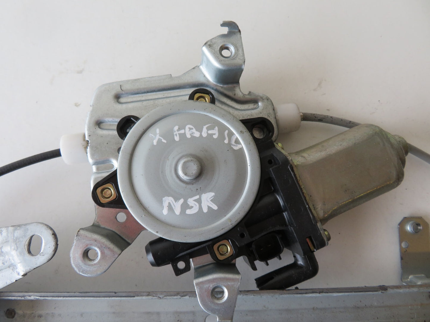 NISSAN X-TRAIL NSR WINDOW REGULATOR 8073189912 01-06 AMS1356