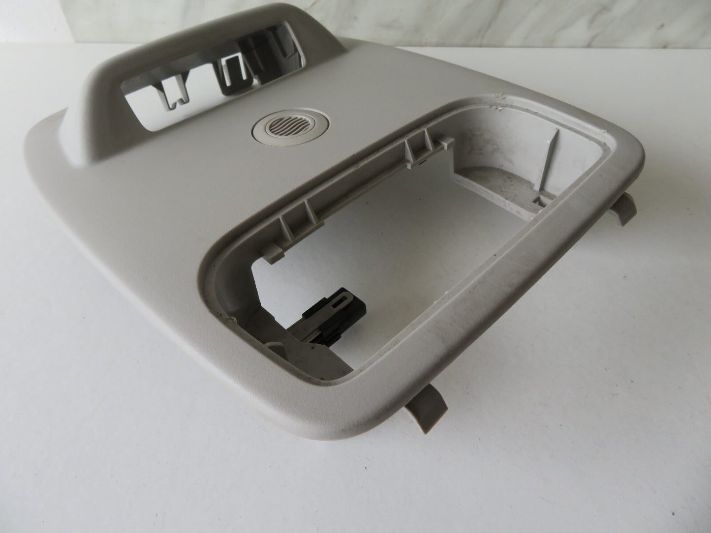 RENAULT TWINGO INTERIOR ROOF LIGHT SURROUND TRIM WITH SENSOR 2014-2017 AMS1558